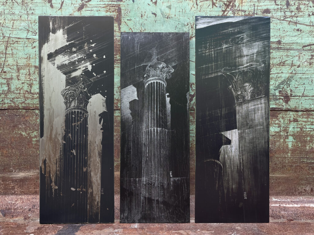 [ B3LBK ] Three columns of Bacchus column - hand etched metal plate